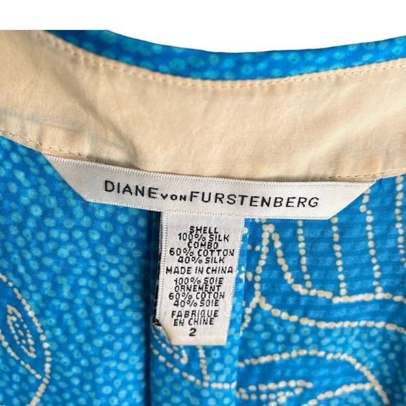 Diane von Furstenberg turquoise silk blouse size 2 - Picture 3 of 3